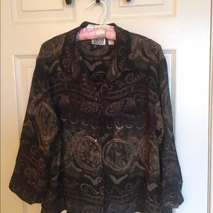 Chico’s blouse 3/4 length sleeves.